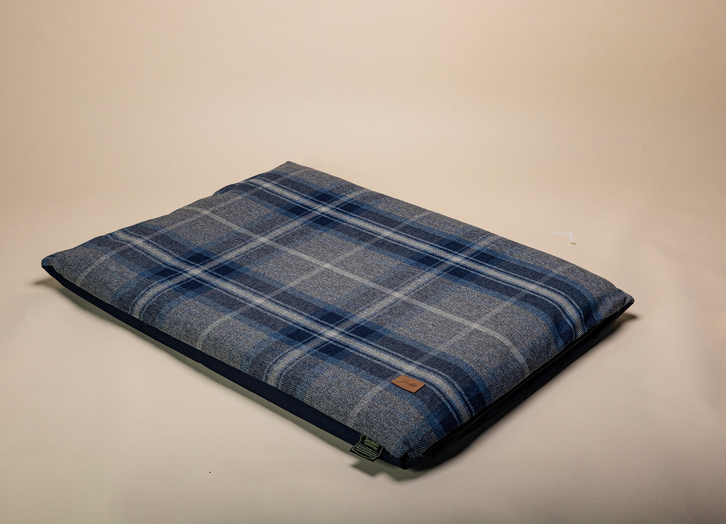 Large  Tartan pad's