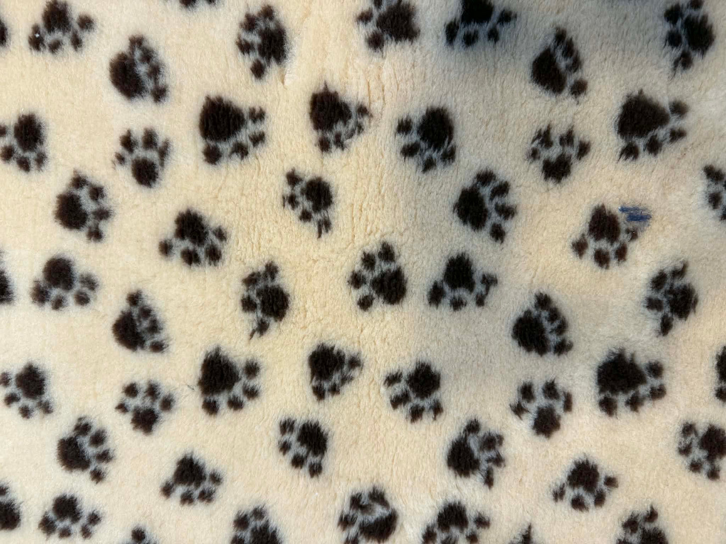 beige black paw Vet Bedding 1mt x 1.5 Mtr