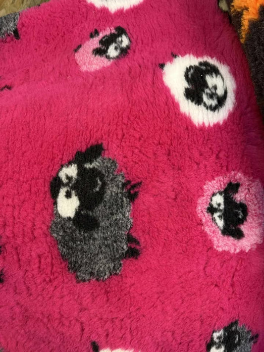 pink sheep  Vet Bedding 1mt x 1.5 Mtr